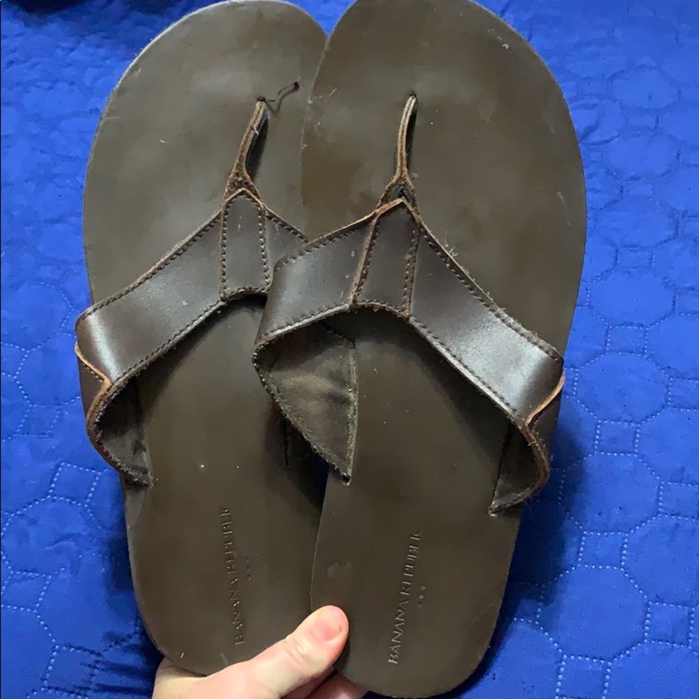 Men’s Banana Republic Leather Flip Flops